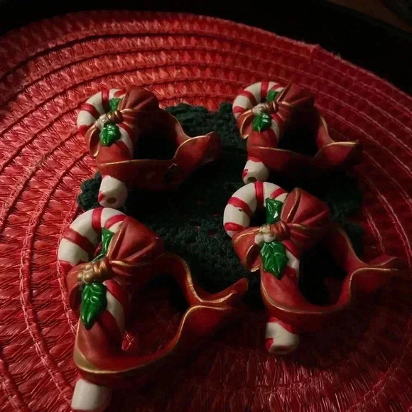 Christmas candy cane napkins holders set of 4 . Red ,white ,green .3 “ in height - Picture 2 of 8